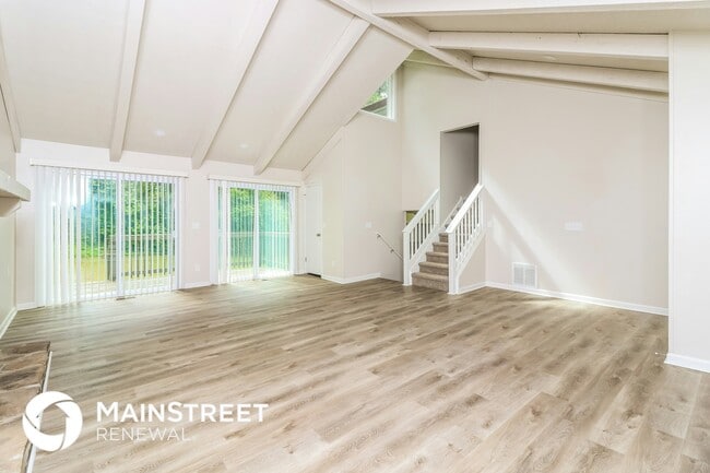 Building Photo - 517 Benson Hurst Dr SW