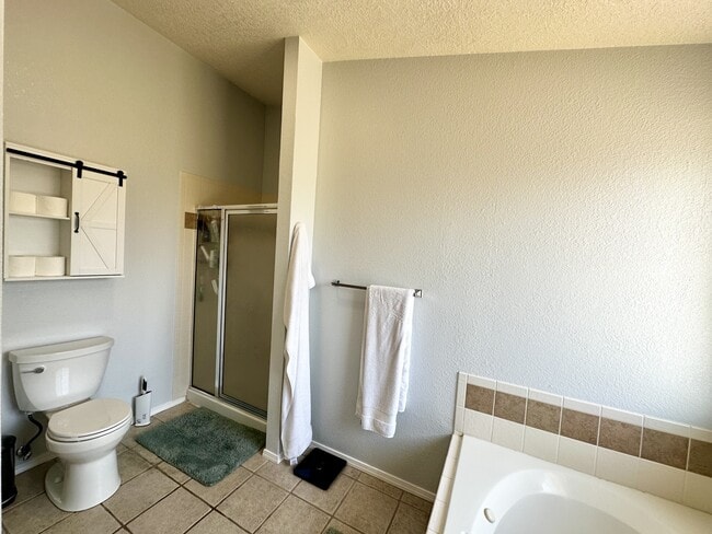 Building Photo - 5420 Kokopelli Ct NW