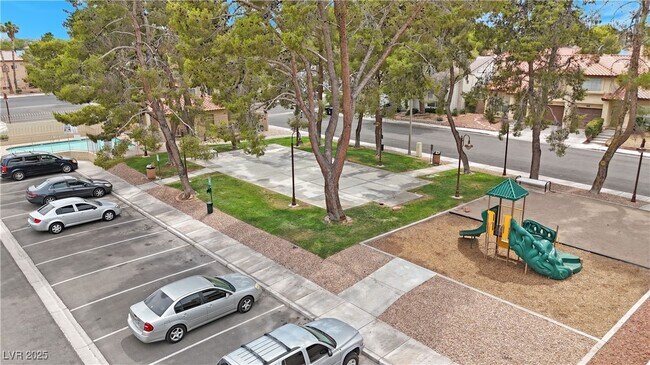 Foto del edificio - 117 Boysenberry Ln