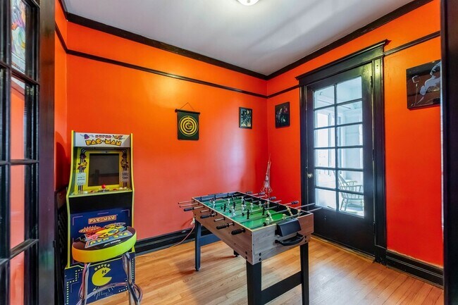 Foto del edificio - 6112 S St Lawrence Ave