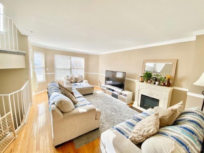 Foto del edificio - 790 Harbortown Blvd