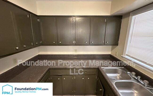Building Photo - 5142 Kittie Lee Ln