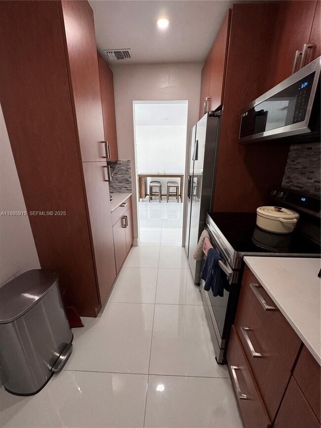 Building Photo - 7200 SW 4th St