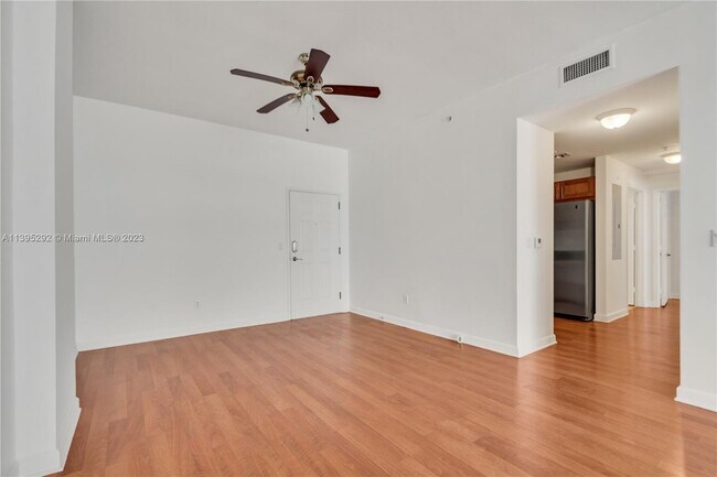 Building Photo - 8395 SW 73rd Ave