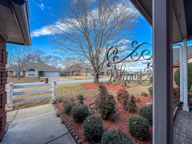 Building Photo - 7713 S 24th St