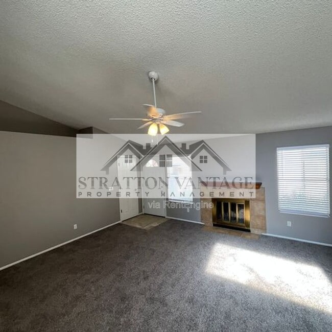 Foto del edificio - 3893 W Denver St