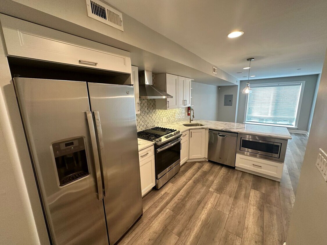 Building Photo - 1 bed/1 bath | South Kensington