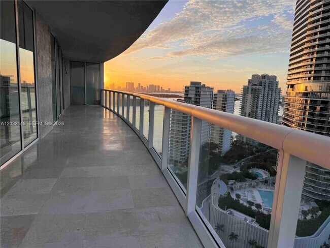 Foto del edificio - 450 Alton Rd