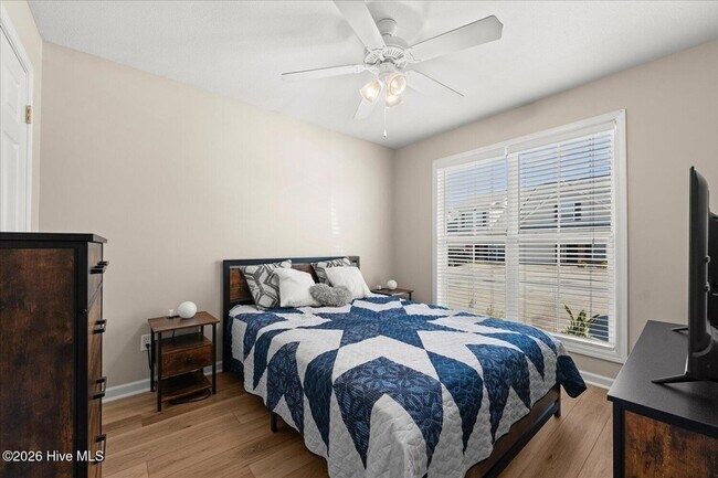 Foto del edificio - 119 Grove Landing Ct