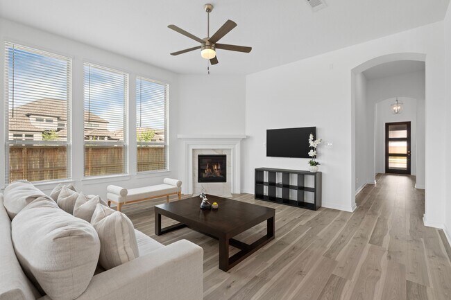 Foto del edificio - 7602 Zinnia Blossom Ln