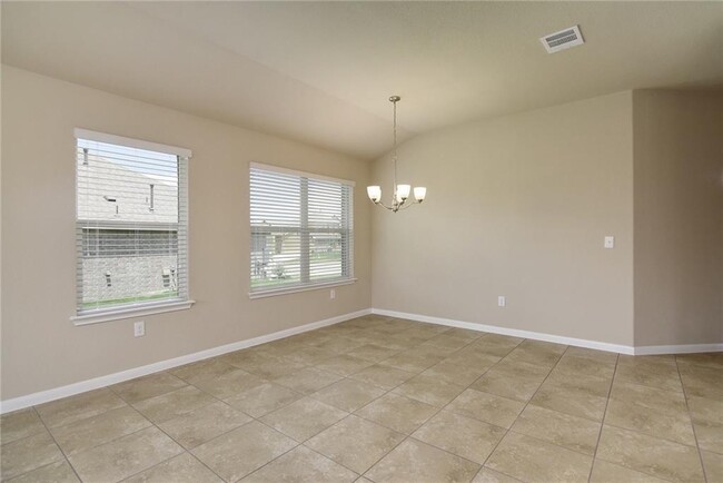 Building Photo - 843 Winnsboro Dr