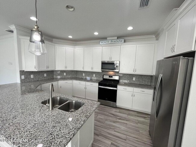 Building Photo - 534 Margaritaville Ave