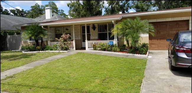 Foto del edificio - 7075 60th St N