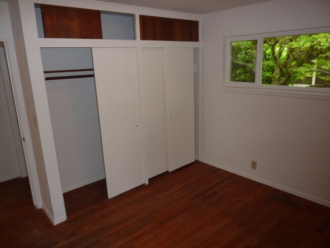Foto del edificio - 10630 Renton Ave S