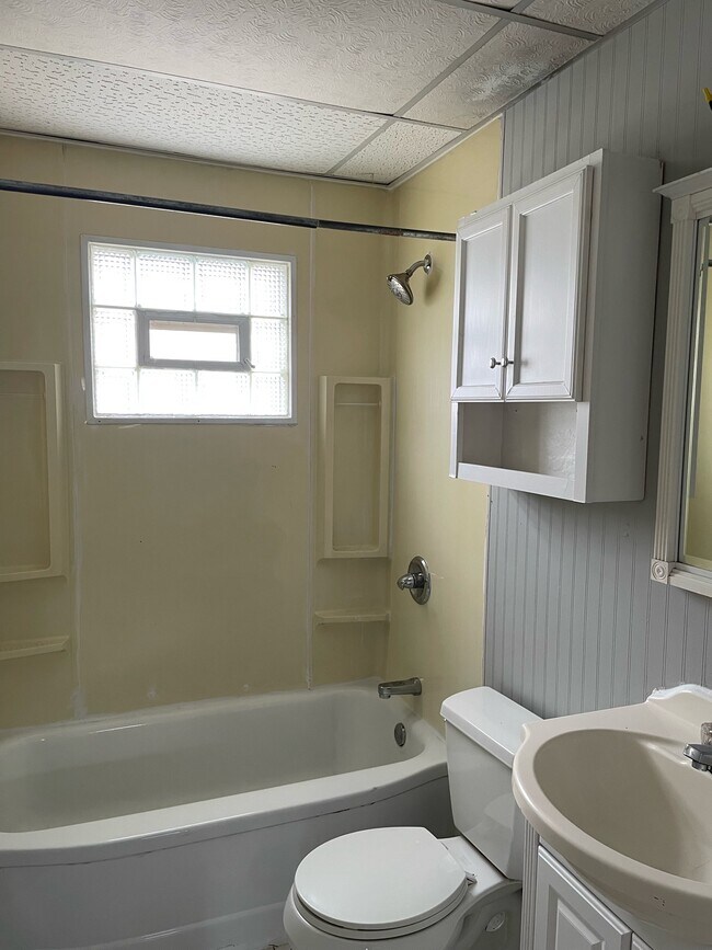 Foto del edificio - 2722 Dalewood Ave SE