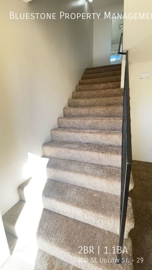 Foto del edificio - 2 Bedroom x 1.5 Bath Townhome Available in...