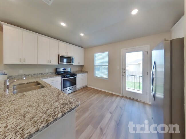 Foto del edificio - 3521 Stride Ln