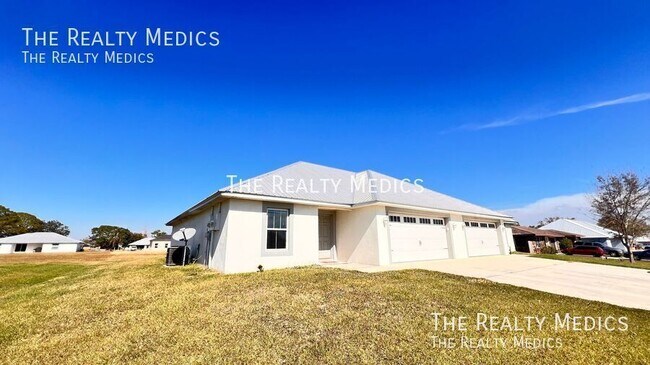 Building Photo - 7819 Valencia Rd