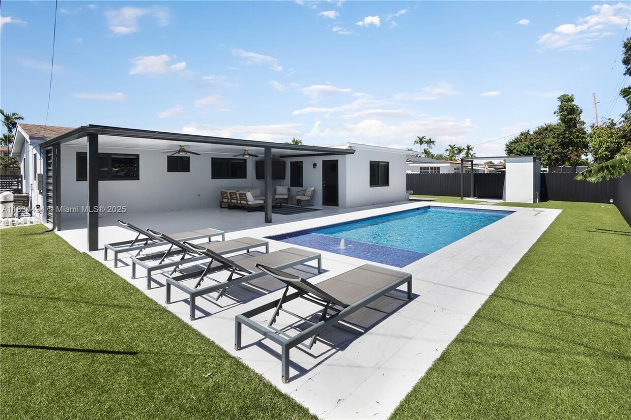 Foto principal - 4165 W 5th Ln