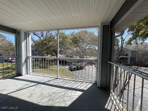 Building Photo - 2585 Grassy Point Dr