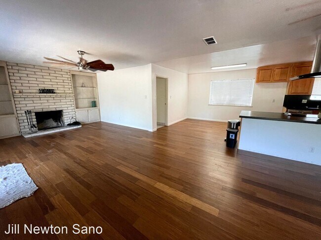 Building Photo - 3 br, 1.5 bath House - 6124 N Ninth Street