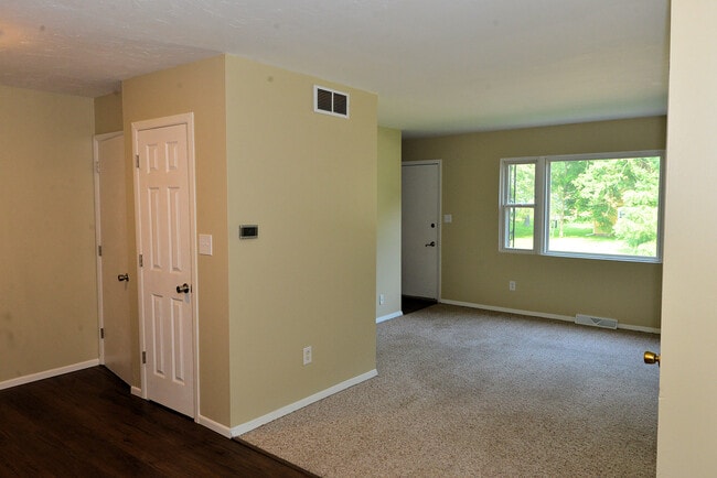 Living Room and Front Entrance - 125 S 18th St