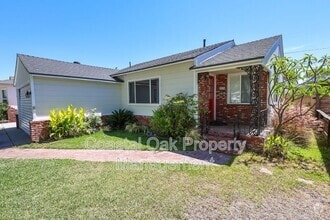 Building Photo - 3446 Roxanne Ave