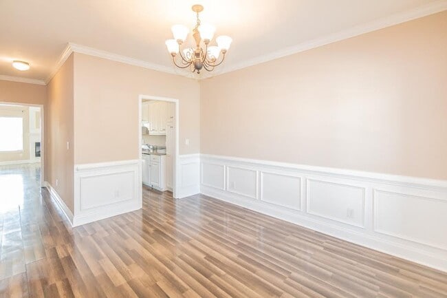 Building Photo - 308 High Meadows Pl
