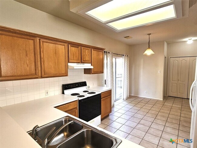 Foto del edificio - 237 Tapwood Ln