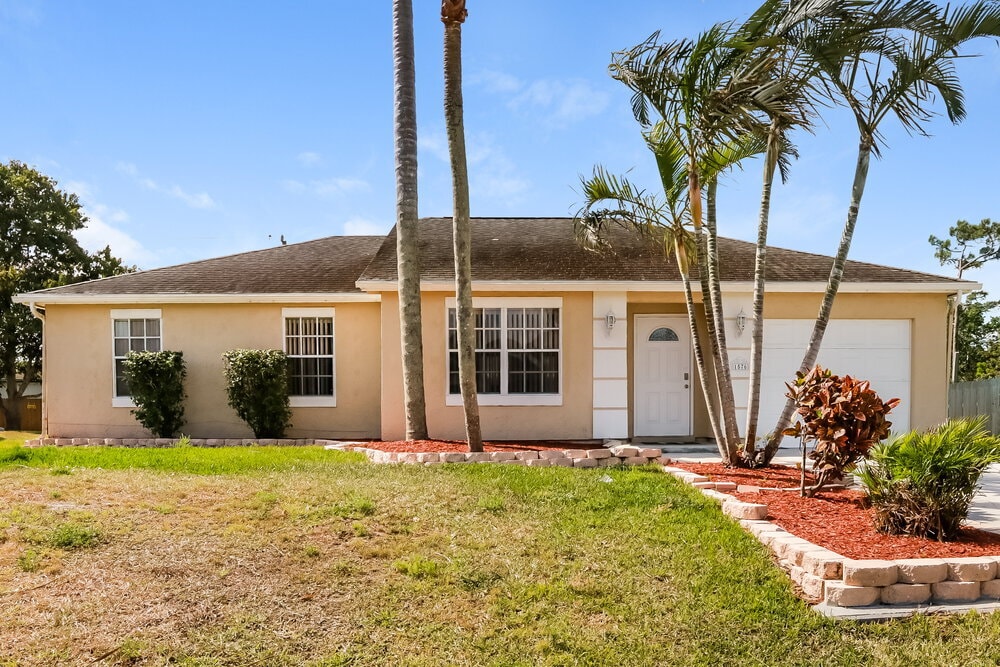 Foto principal - 1576 SW Pitts Ave