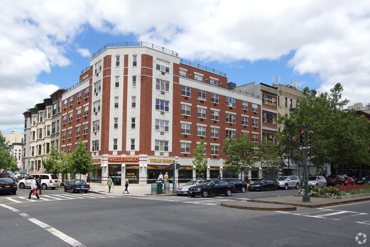 Lenox Gardens Apartments in New York, NY