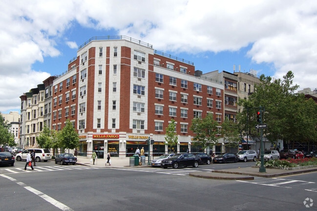 Primary Photo - Lenox Gardens