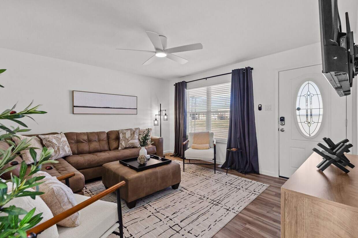 Foto principal - 508 Trudy Ln