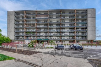 Building Photo - 4800 E Hale Pkwy