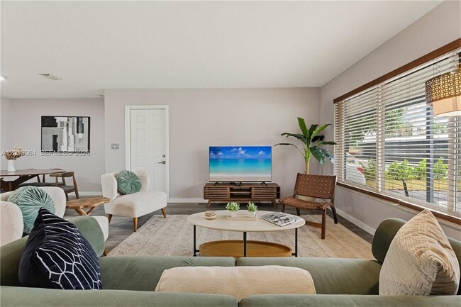Foto del edificio - 2825 NW 9th Ave