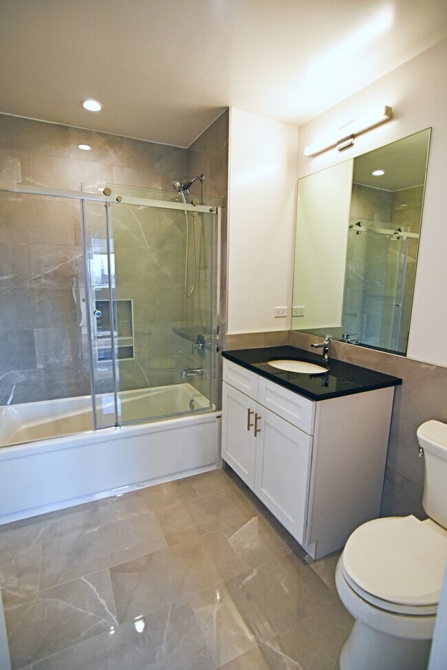 Foto del edificio - 3833 N Broadway