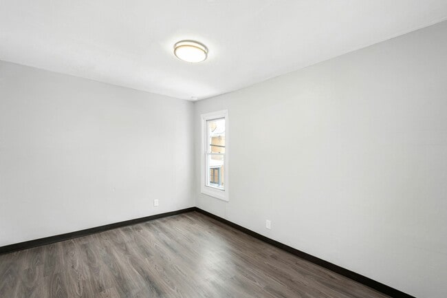 Building Photo - 1740 Arlington Ave