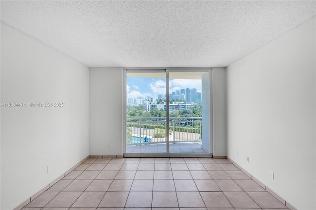 Foto del edificio - 2475 Brickell Ave