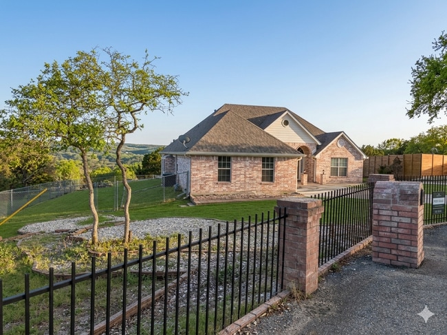 Building Photo - 5427 Denmans Loop