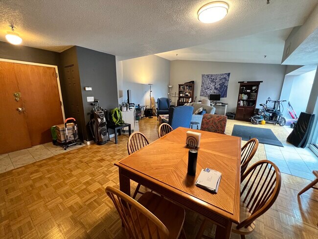 Foto del edificio - 147 Kelton St