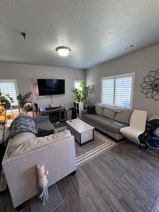 Foto del edificio - 11817 Rushmore Park Ln