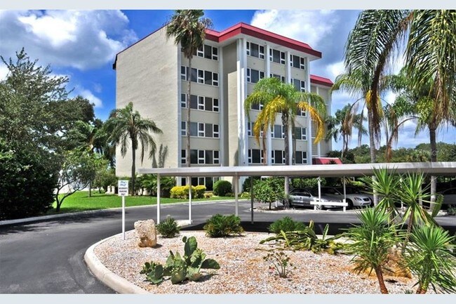 Building Photo - 1100 Imperial Dr