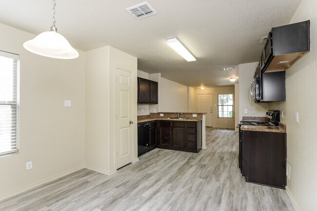 Foto del edificio - 5902 Poesta