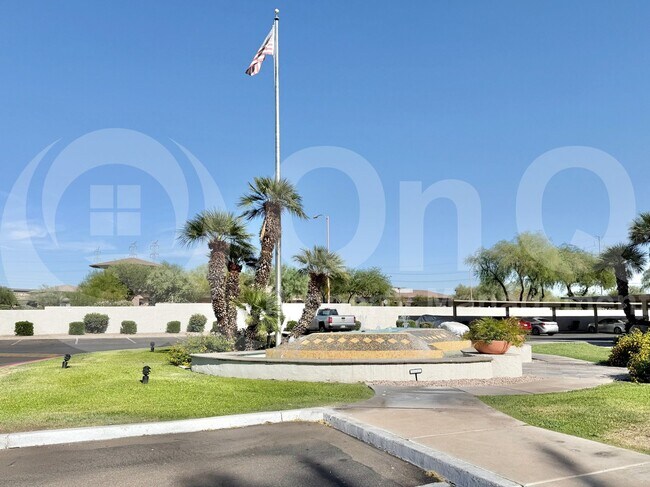 Building Photo - 11375 E Sahuaro Dr