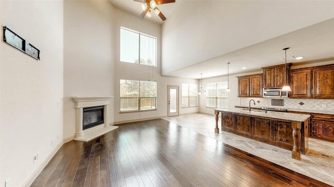 Foto del edificio - 941 Lake Meadow Ln