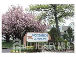 Building Photo - 1501 Woodbridge Commons Way