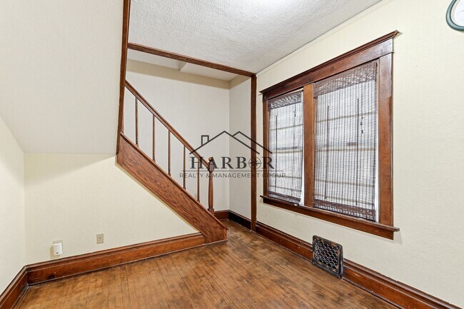 Foto del edificio - 228 8th St NW
