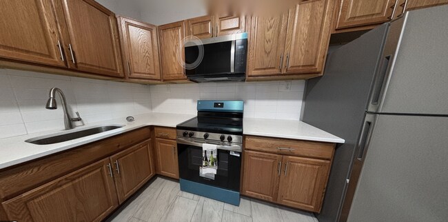 Foto del edificio - 3BR 1,5 bath $ 1600