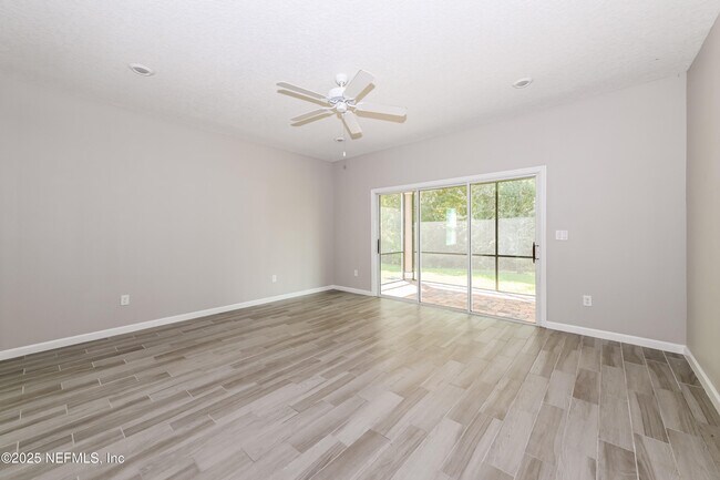 Building Photo - 16179 Alison Creek Dr