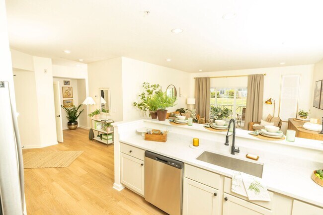 Foto del edificio - Beautiful 3 bed 3.5 bath Condo